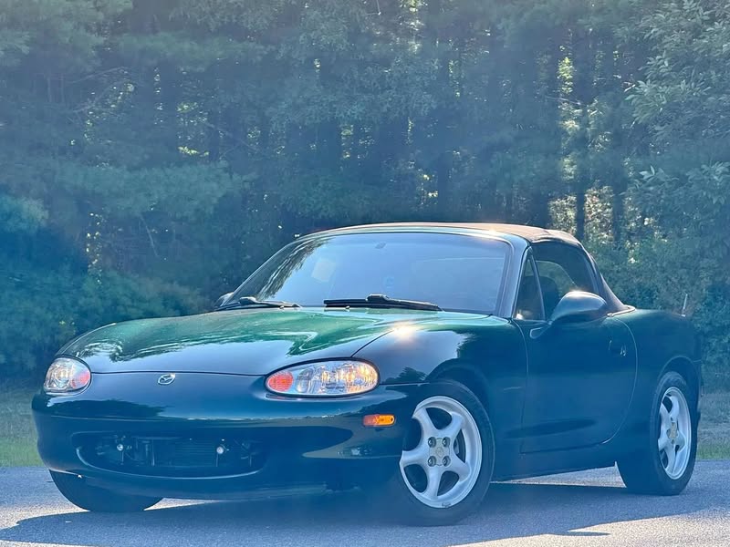 1999 Mazda MX-5 Miata Convertible 2D