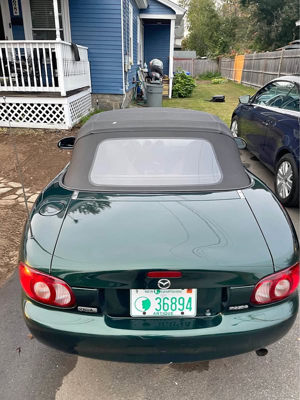 2001 Mazda MAZDA MX-5 Miata RF - Club Convertible 2D