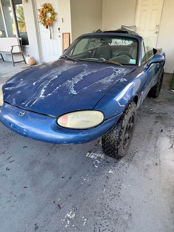 1999 Mazda MAZDA MX-5 Miata RF - 30th Anniversary Convertible 2D