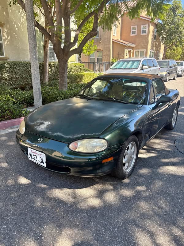 1999 Mazda MAZDA MX-5 Miata RF - 30th Anniversary Convertible 2D