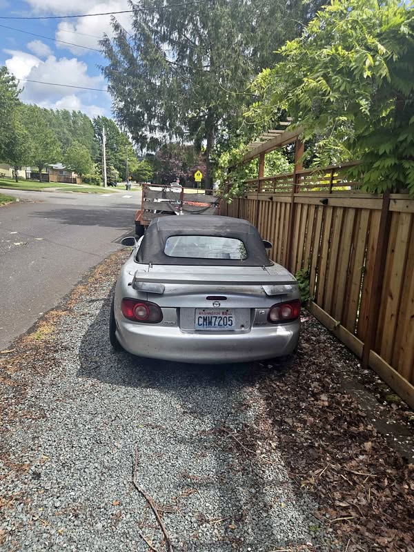 2003 Mazda MAZDA MX-5 Miata RF - Se