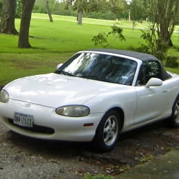 2001 Mazda MAZDA MX-5 Miata RF - Club Convertible 2D