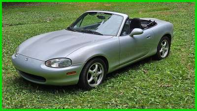 1999 Mazda MX-5 Miata 2dr Convertible Stock Number 4141761
