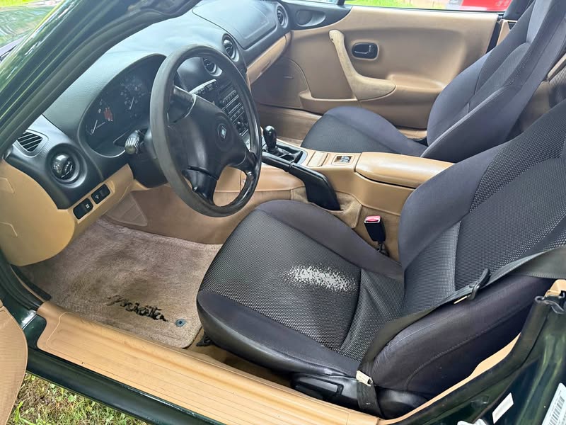 1999 Mazda MAZDA MX-5 Miata RF - 30th Anniversary Convertible 2D