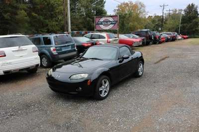 2006 Mazda MX-5 Miata Touring Convertible 2D