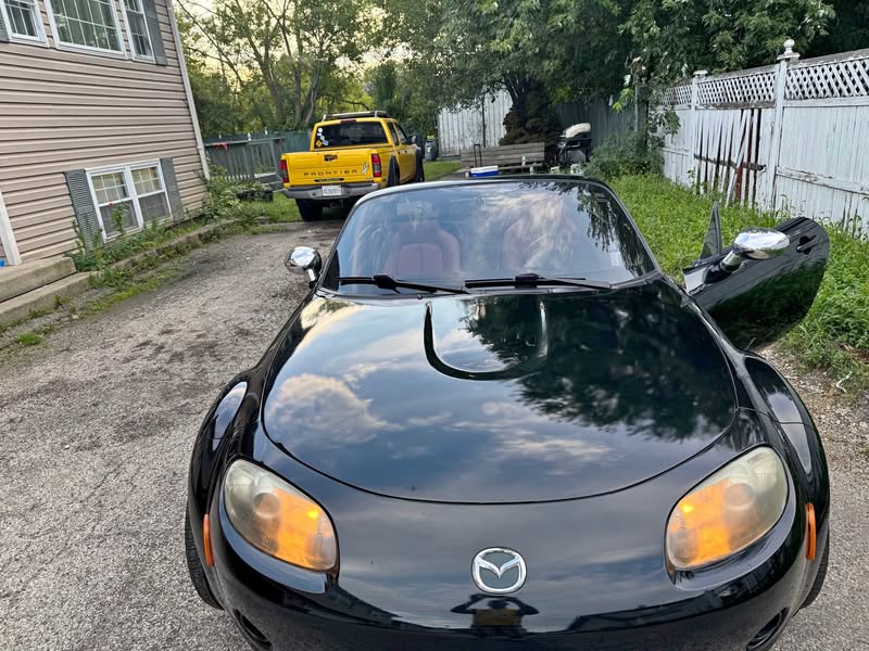 2007 Mazda MAZDA MX-5 Miata RF - Grand Touring Convertible 2D
