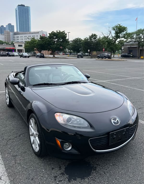 2012 Mazda MAZDA MX-5 Miata RF - Touring