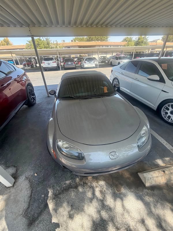 2006 Mazda MAZDA MX-5 Miata RF - Club Convertible 2D