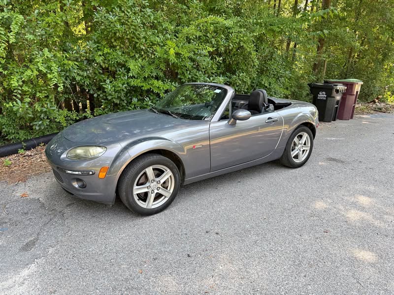 2006 Mazda MAZDA MX-5 Miata RF Club Convertible 2D