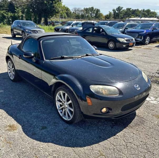 2006 Mazda MAZDA MX-5 Miata RF - 30th Anniversary Convertible 2D