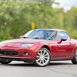 2007 Mazda MX-5 Miata Grand Touring Hard Top Convertible 2D