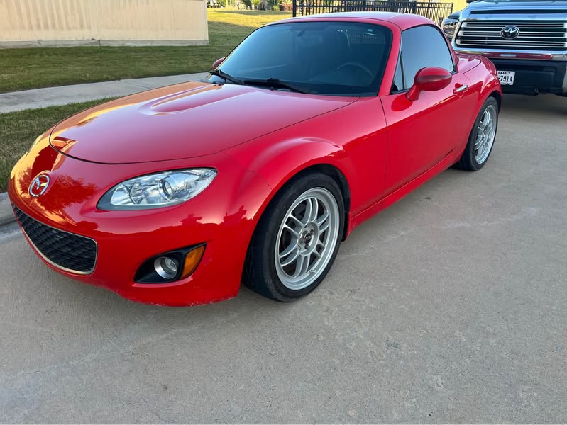 2011 Mazda MAZDA MX-5 Miata RF - Grand Touring Convertible 2D