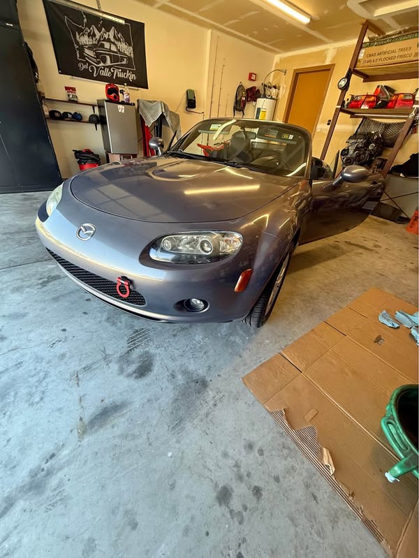 2006 Mazda MAZDA MX-5 Miata RF - Sport