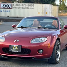 2006 Mazda MX-5 Miata - Convertible 2D