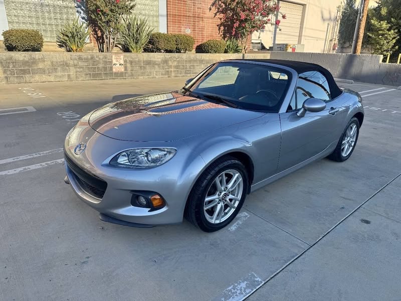 2015 Mazda MX-5 Miata Sport