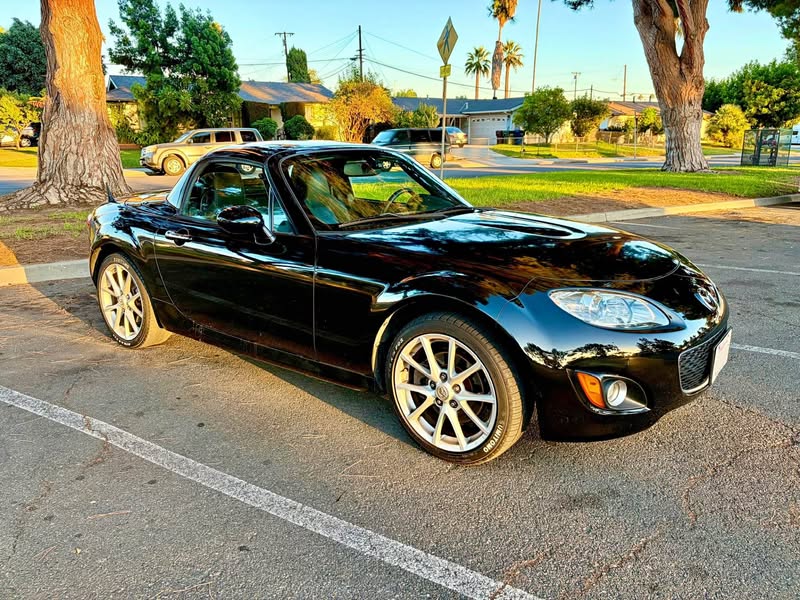 2010 Mazda MAZDA MX-5 Miata RF - Grand Touring Convertible 2D