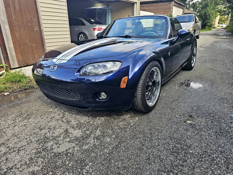 2007 Mazda MAZDA MX-5 Miata RF - Club Convertible 2D