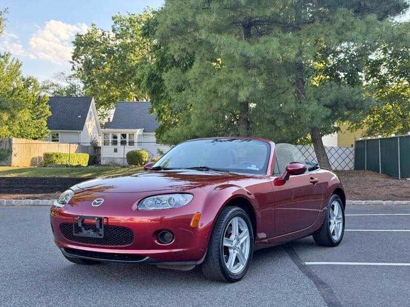 2008 Mazda MAZDA MX-5 Miata RF - Club Convertible 2D