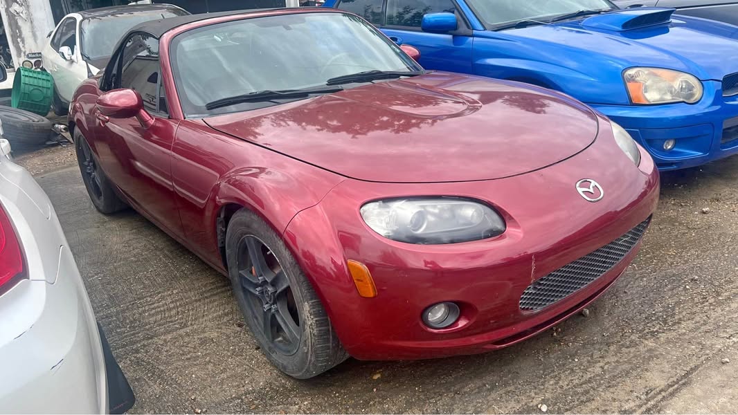2006 Mazda MAZDA MX-5 Miata RF - 100th Anniversary Special Edition Convertible 2D