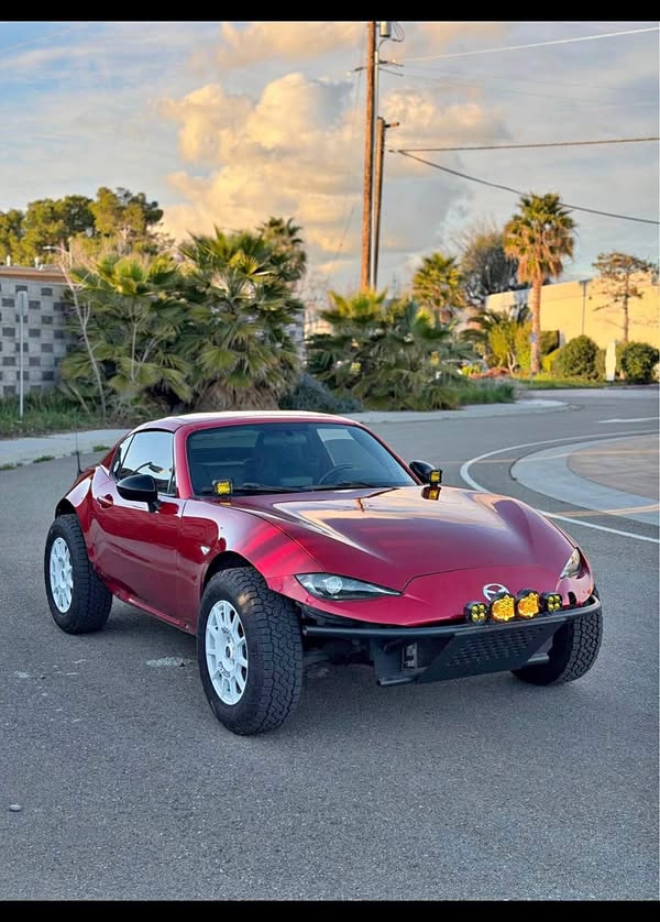 2017 Mazda MAZDA MX-5 Miata RF - Club Convertible 2D