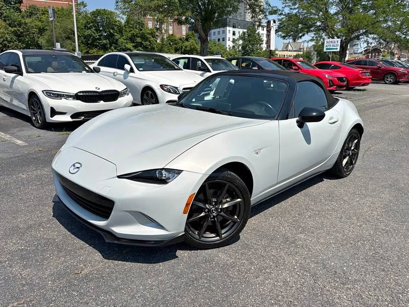 2016 Mazda MAZDA MX-5 Miata RF - Club Convertible 2D