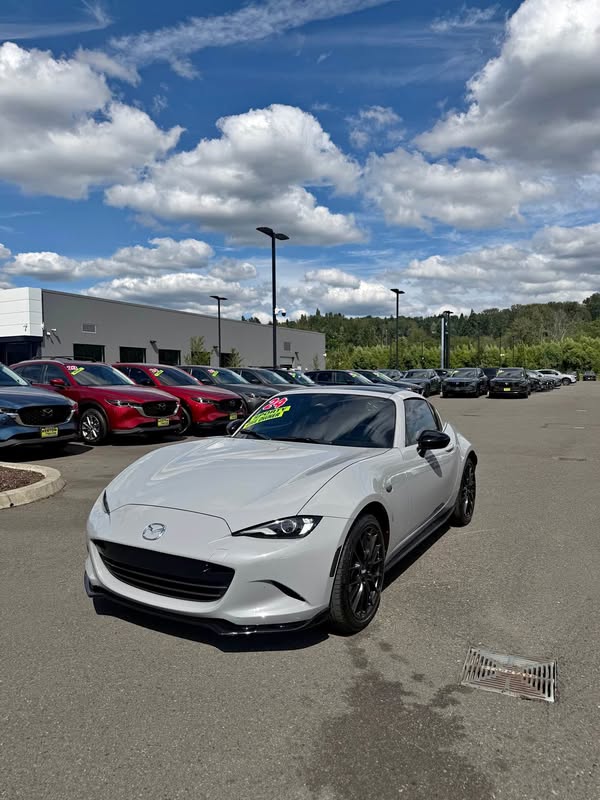 2024 Mazda MAZDA MX-5 Miata RF - Club w\/Brembo BBS Recaro Pkg Convertible 2D