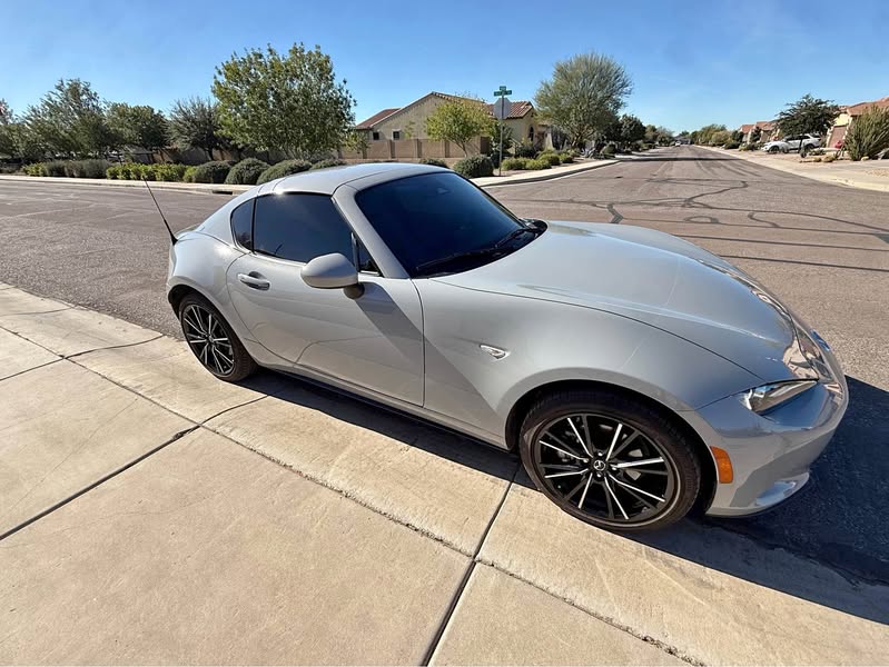 2024 Mazda MAZDA MX-5 Miata RF - Club Convertible 2D