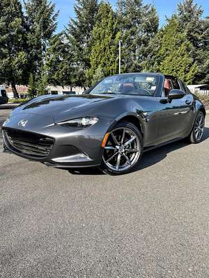 2017 Mazda MAZDA MX-5 Miata RF - Launch Edition SV Convertible 2D
