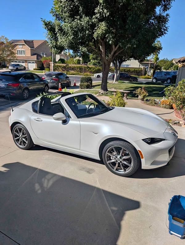 2021 Mazda MAZDA MX-5 Miata RF - Grand Touring Convertible 2D
