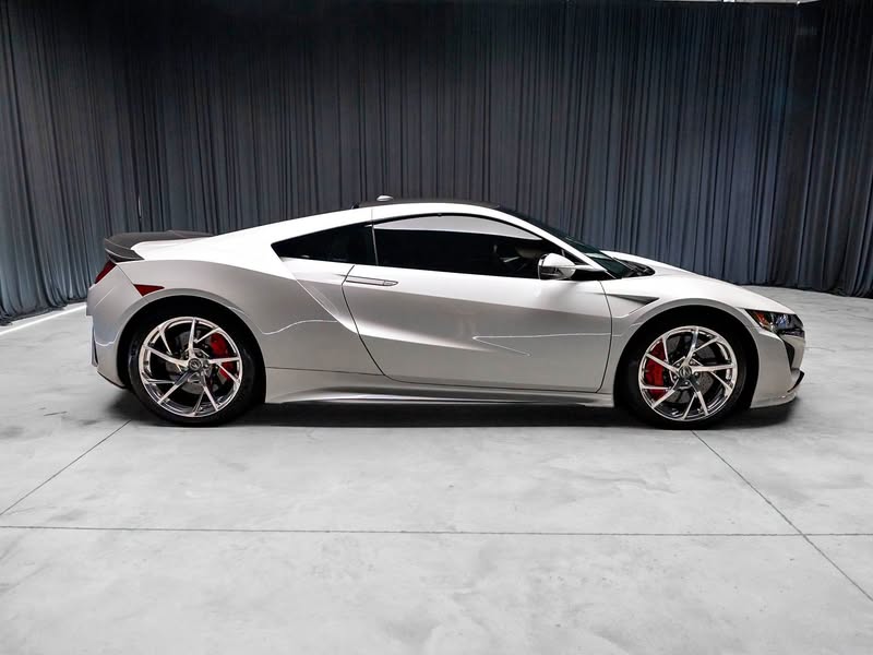 2017 Acura NSX - SH-AWD Sport Hybrid