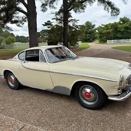1963 Volvo p1800
