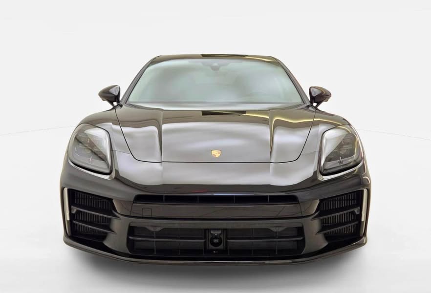 2025 Porsche Panamera - 4