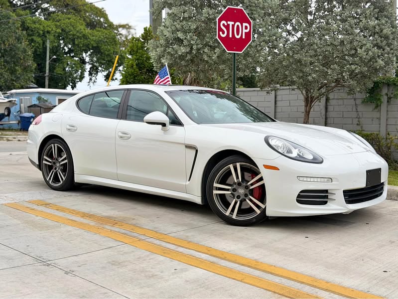 2014 Porsche Panamera - Turbo S Sedan 4D