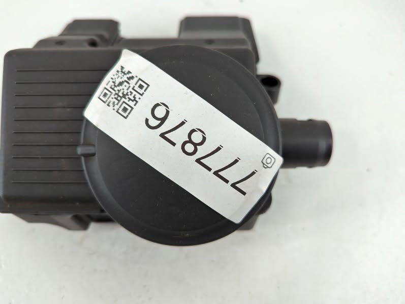 2010 Porsche Panamera Turbo Engine Venilation, Engine Oil Separator P7g4v
