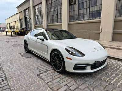 2018 Porsche Panamera - Panamera4