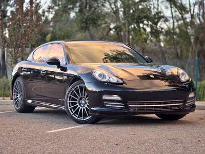 2013 Porsche panamera base
