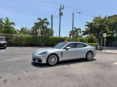 2019 Porsche Panamera - Sedan 4D
