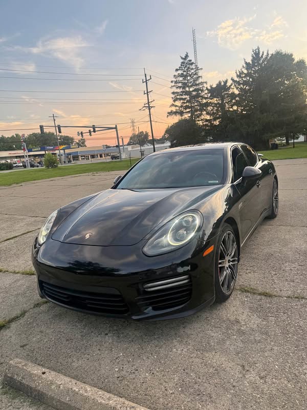 2015 Porsche Panamera - GTS Sedan 4D
