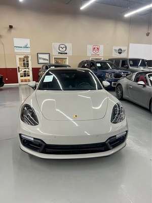 2020 Porsche Panamera - GTS Sedan 4D