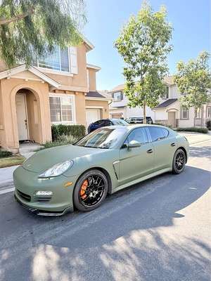 2013 Porsche Panamera - 4 Platinum Edition Sedan 4D