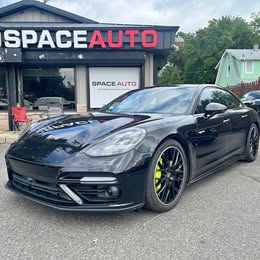 2018 Porsche Panamera Panamera
