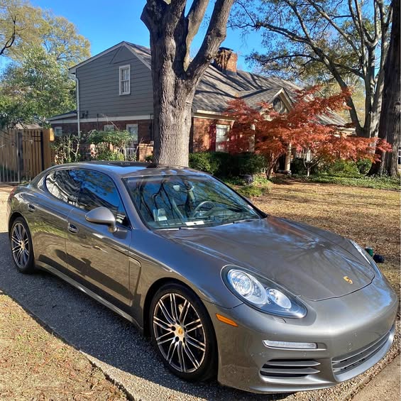 2016 Porsche Panamera