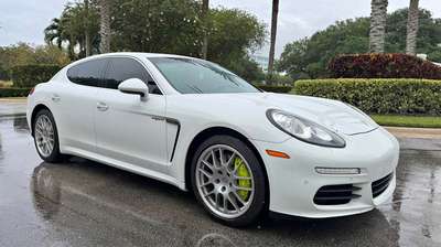 2014 Porsche Panamera - S E-Hybrid Sedan 4D