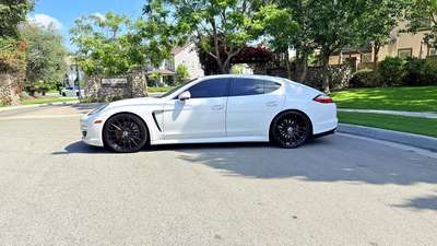2012 Porsche Panamera - S