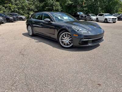 2018 Porsche Panamera - 4s