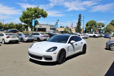 2018 Porsche Panamera