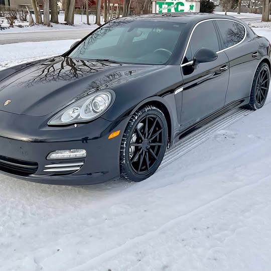2011 Porsche panamera 4s