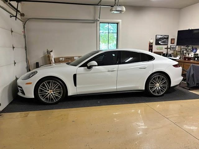 2020 Porsche Panamera