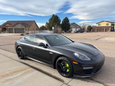 2015 Porsche Panamera - Gts