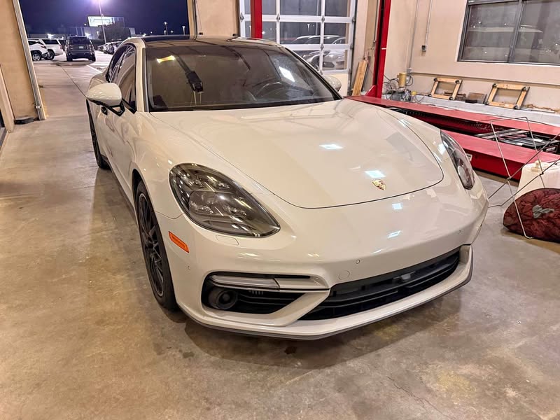 2019 Porsche Panamera - Hatchback 4D turbo AWD 4.0 L v8